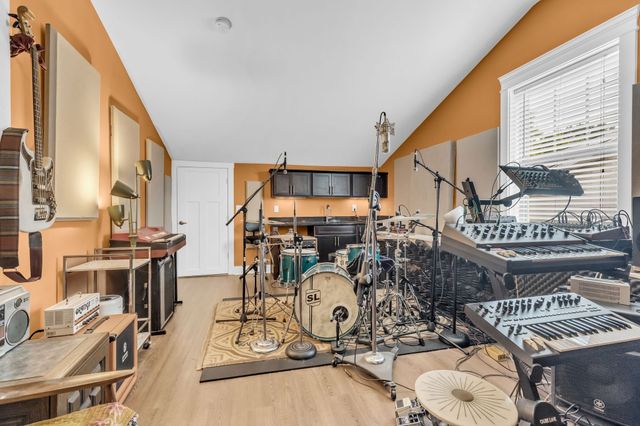 1433 14th Ave, S, Nashville, TN 37212