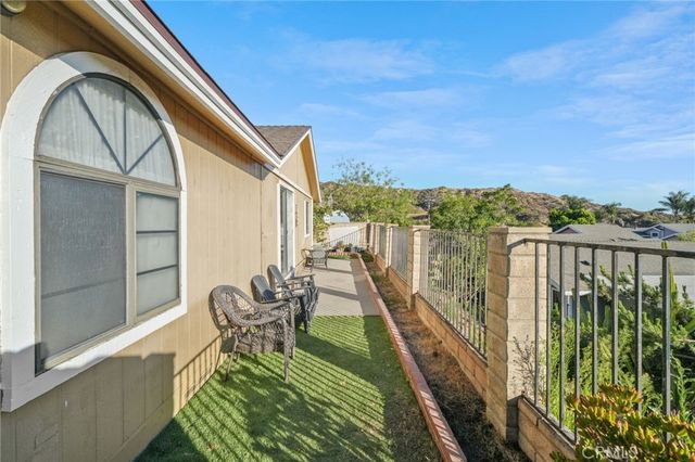 13691 Gavina Avenue 585, Sylmar, CA 91342