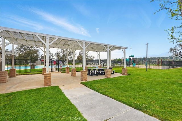 13691 Gavina Avenue 585, Sylmar, CA 91342