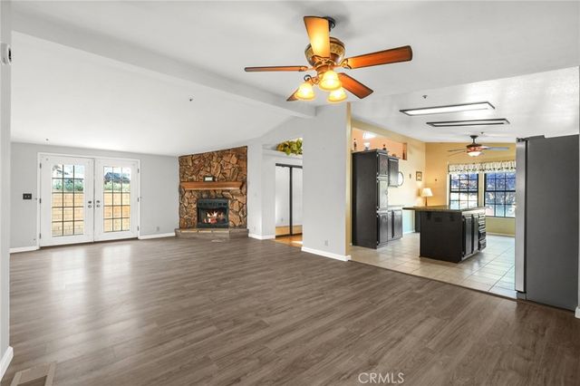 13691 Gavina Avenue 585, Sylmar, CA 91342