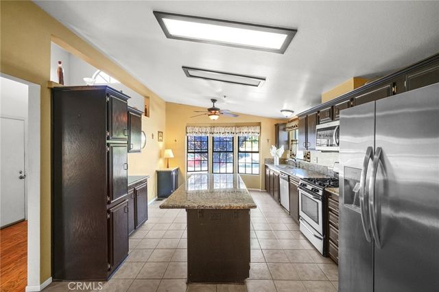 13691 Gavina Avenue 585, Sylmar, CA 91342