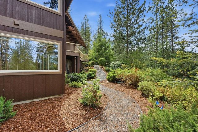 24324 E Tum Tum Dr, Liberty Lake, WA 99019