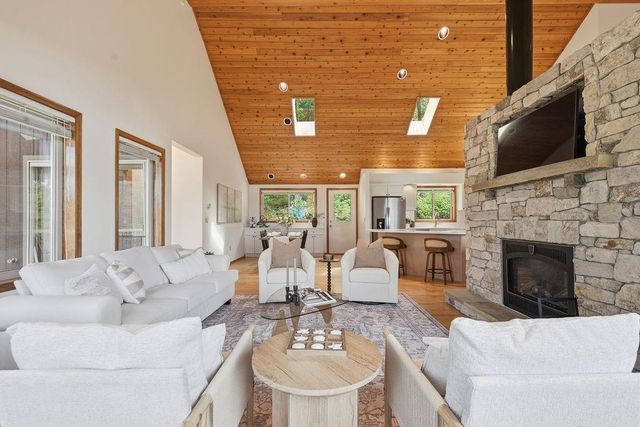 24324 E Tum Tum Dr, Liberty Lake, WA 99019