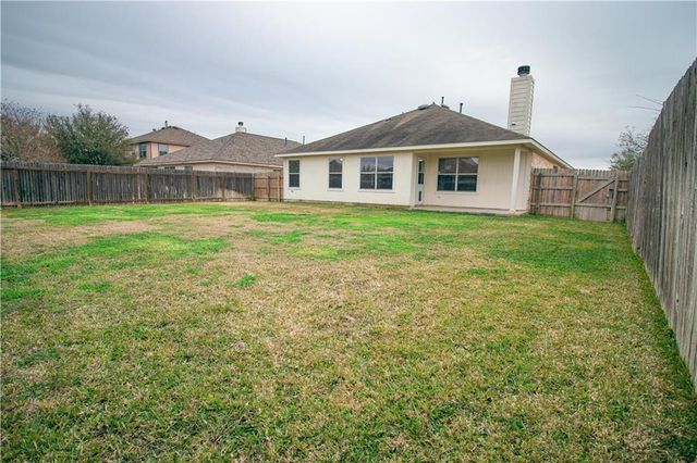 107 Thompson TRL, Bastrop, TX 78602