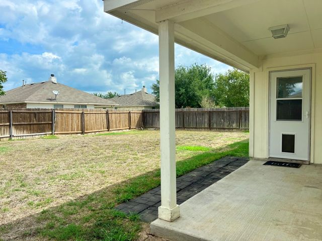 107 Thompson TRL, Bastrop, TX 78602