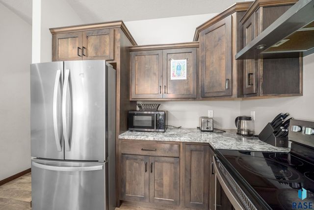 813 N Anthem Dr Drive, Sioux Falls, SD 57110