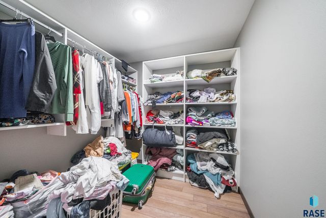 813 N Anthem Dr Drive, Sioux Falls, SD 57110