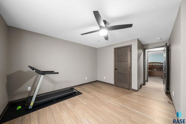 813 N Anthem Dr Drive, Sioux Falls, SD 57110