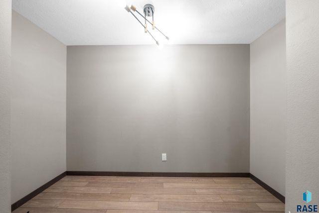 813 N Anthem Dr Drive, Sioux Falls, SD 57110