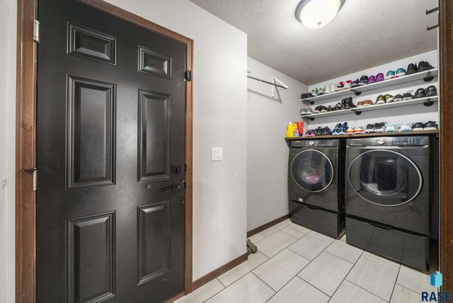 813 N Anthem Dr Drive, Sioux Falls, SD 57110