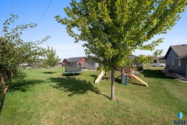 813 N Anthem Dr Drive, Sioux Falls, SD 57110