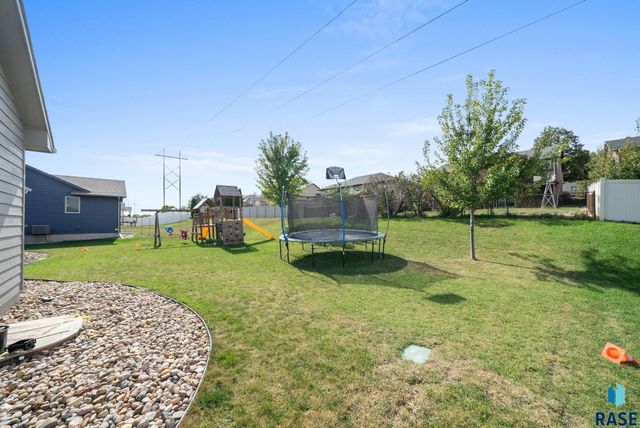 813 N Anthem Dr Drive, Sioux Falls, SD 57110