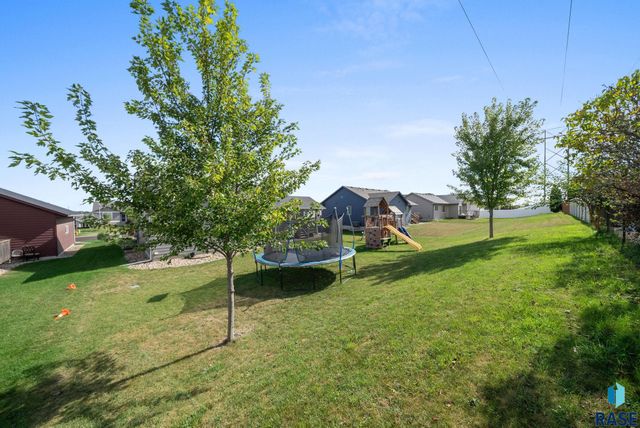 813 N Anthem Dr Drive, Sioux Falls, SD 57110