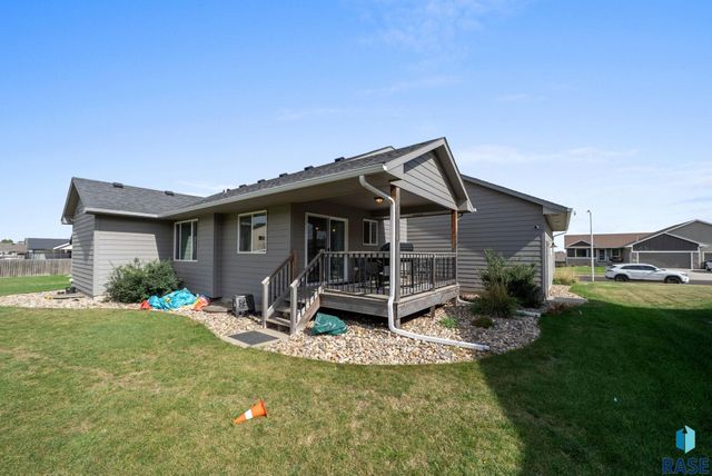 813 N Anthem Dr Drive, Sioux Falls, SD 57110