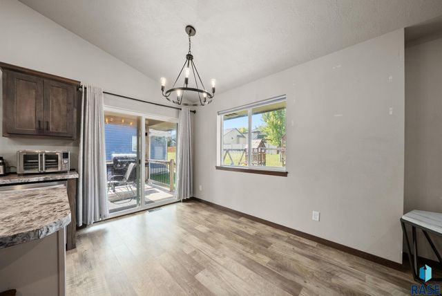 813 N Anthem Dr Drive, Sioux Falls, SD 57110