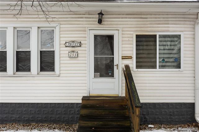 251 Richter Street, River Rouge, MI 48218