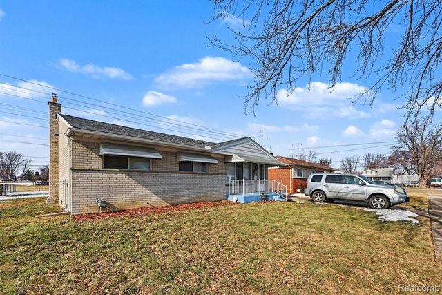 30955 Iroquois Drive, Warren, MI 48088