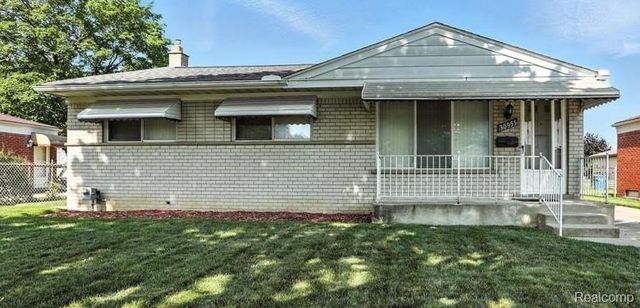 30955 Iroquois Drive, Warren, MI 48088