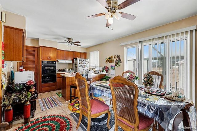 30955 Iroquois Drive, Warren, MI 48088