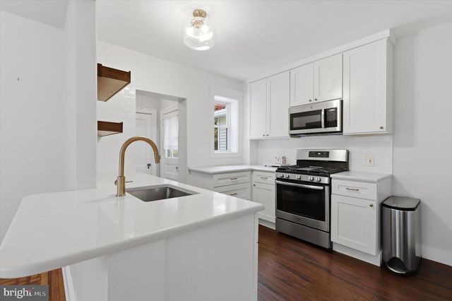 7811 LINDEN, Wyndmoor, PA 19038