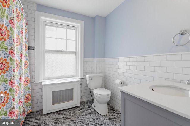 7811 LINDEN, Wyndmoor, PA 19038