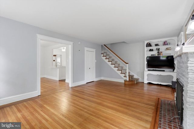 7811 LINDEN, Wyndmoor, PA 19038