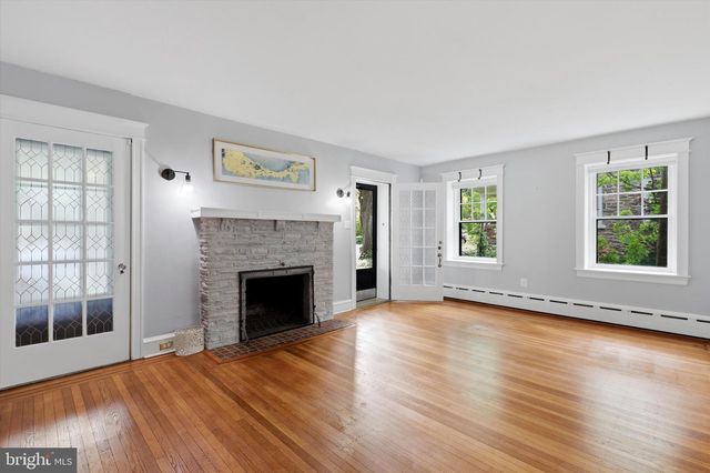 7811 LINDEN, Wyndmoor, PA 19038
