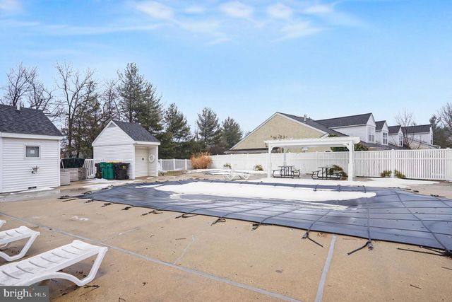 1706 COVENTRY POINTE LN, Pottstown, PA 19465