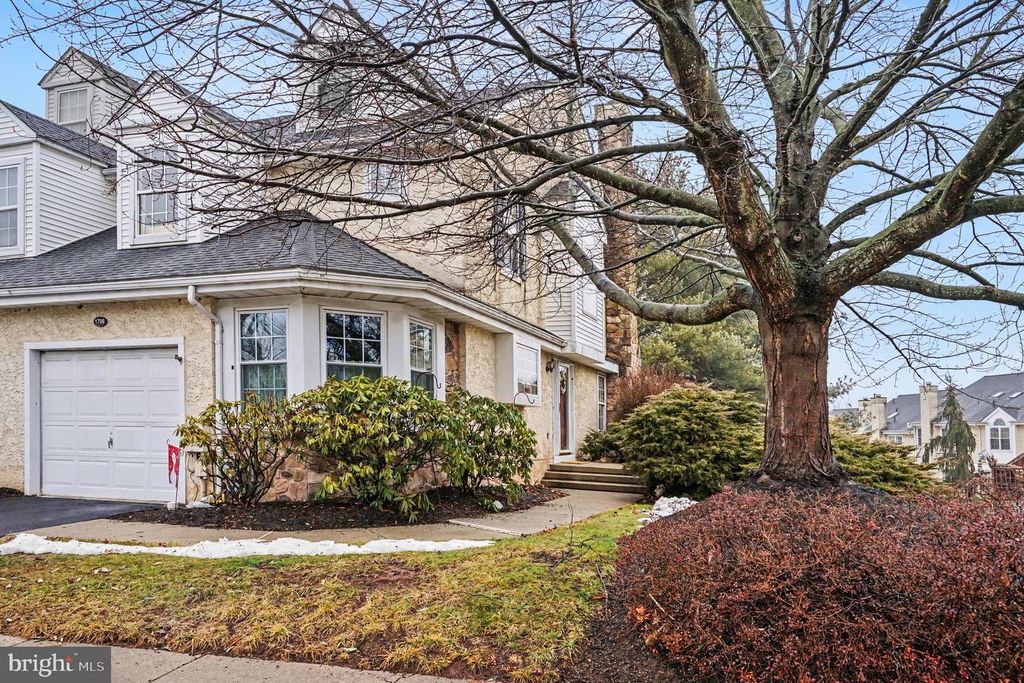 1706 COVENTRY POINTE LN, Pottstown, PA 19465