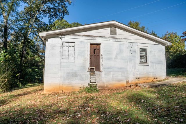 1130 Lake Street, Cowpens, SC 29330
