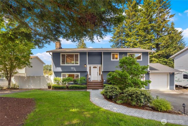 11117 157th Avenue NE, Redmond, WA 98052