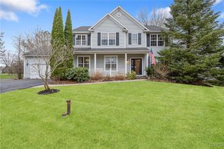 8187 Trellis Brook Lane, Clay, NY 13090