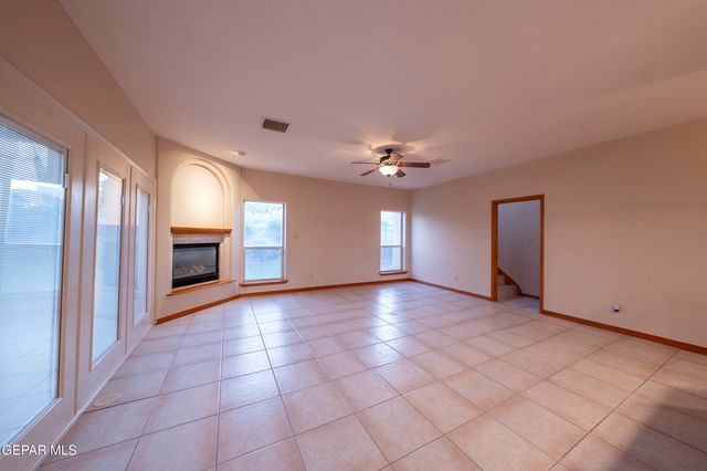 53 S TREVINO Road, Santa Teresa, NM 88008