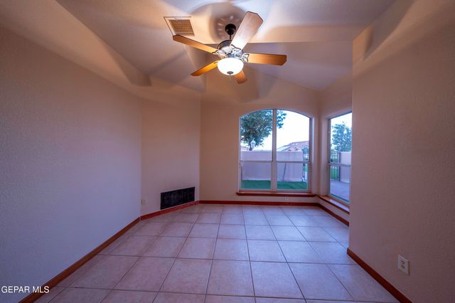 53 S TREVINO Road, Santa Teresa, NM 88008