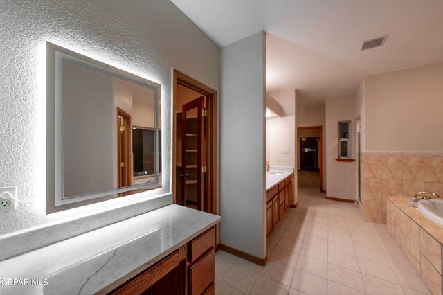 53 S TREVINO Road, Santa Teresa, NM 88008