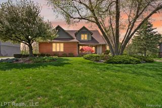 4108 Villager Drive, Lake Orion, MI 48359