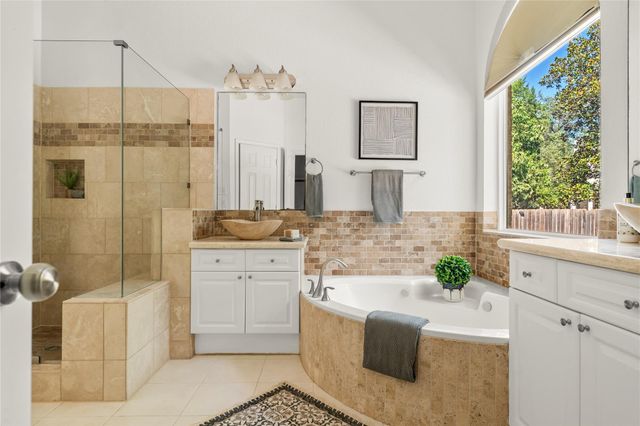 3135 Burks LN, Austin, TX 78732