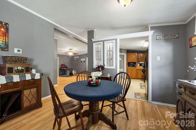 96 Fallswood Court, Hendersonville, NC 28739