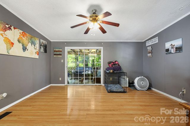 96 Fallswood Court, Hendersonville, NC 28739