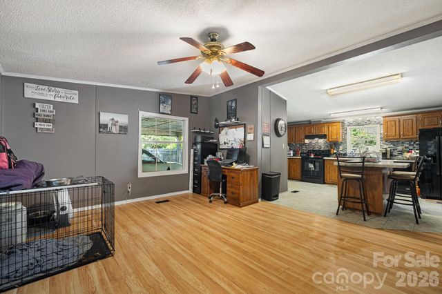 96 Fallswood Court, Hendersonville, NC 28739