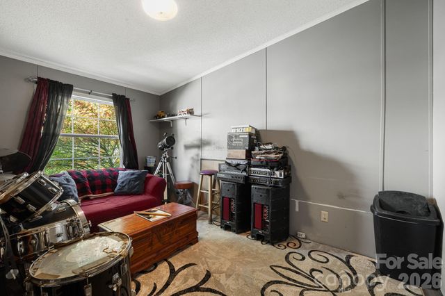 96 Fallswood Court, Hendersonville, NC 28739