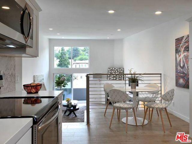 2211 GRIFFITH PARK 6, Los Angeles, CA 90039