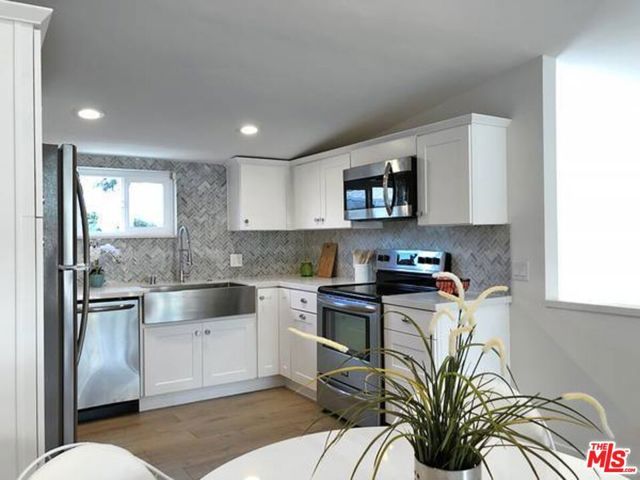 2211 GRIFFITH PARK 6, Los Angeles, CA 90039