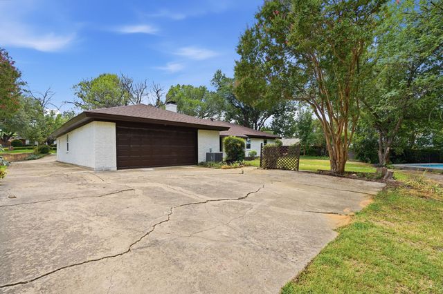 6505 Riviera Drive, North Richland Hills, TX 76180
