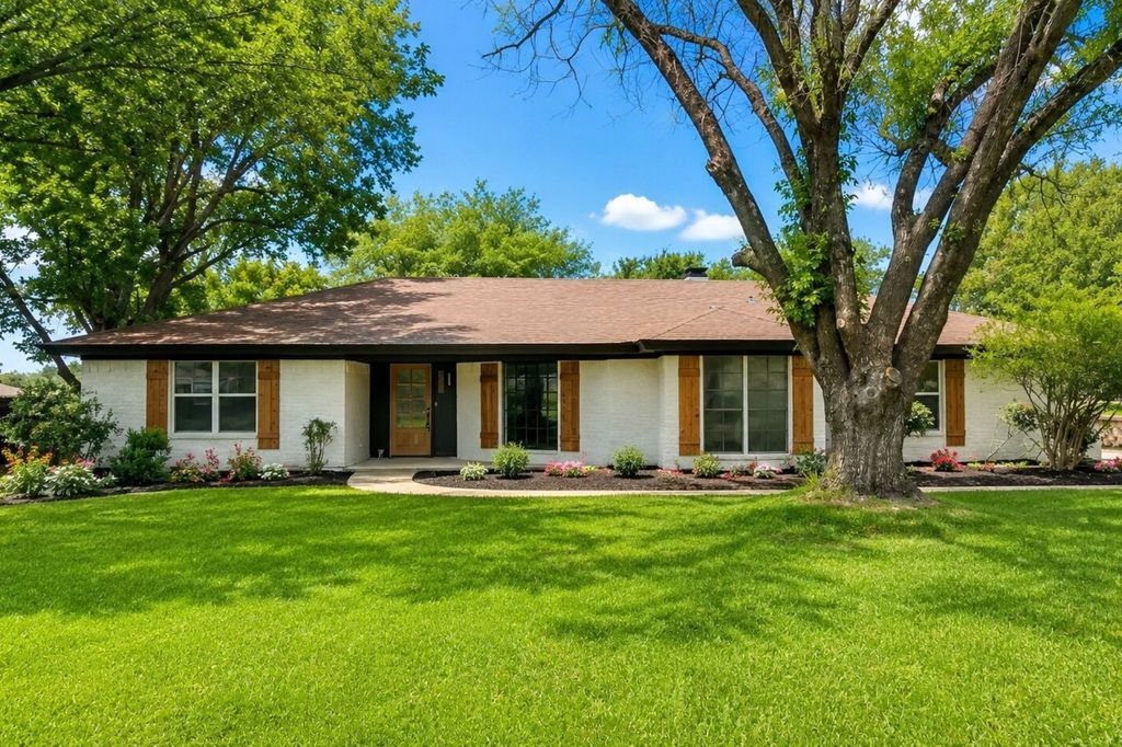 6505 Riviera Drive, North Richland Hills, TX 76180