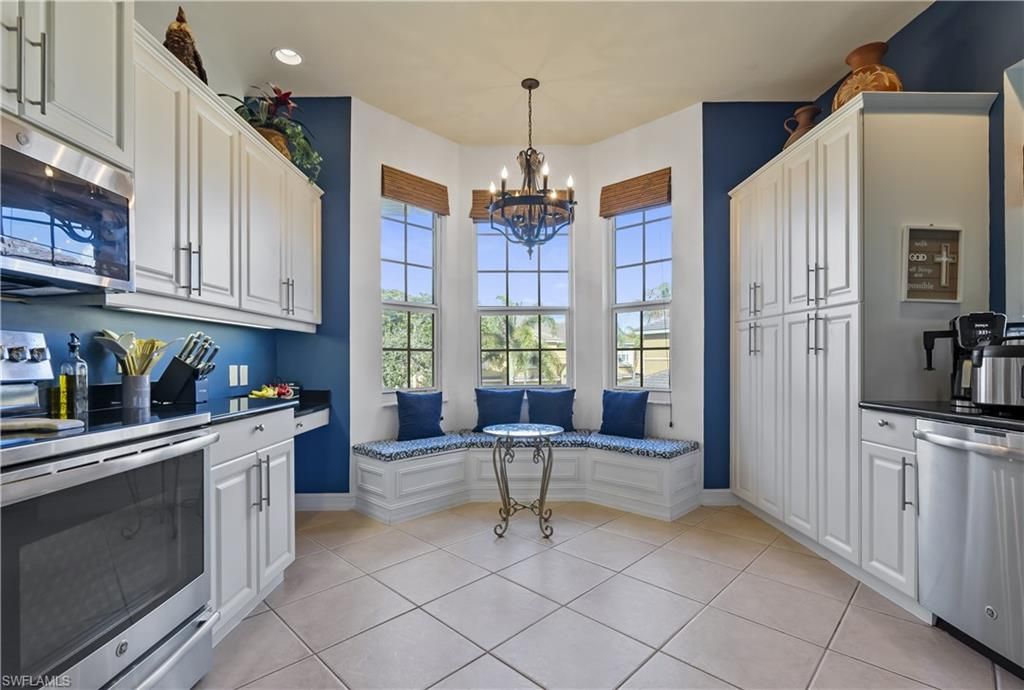 5021 Maxwell Circle #201 CIR 3-201, NAPLES, FL 34105 — photo 3