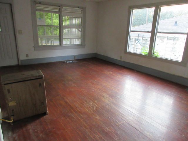 115 E Topeka Street, Shreveport, LA 71101