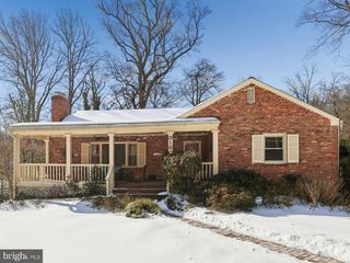 3180 HOLMES RUN RD, Falls Church, VA 22042