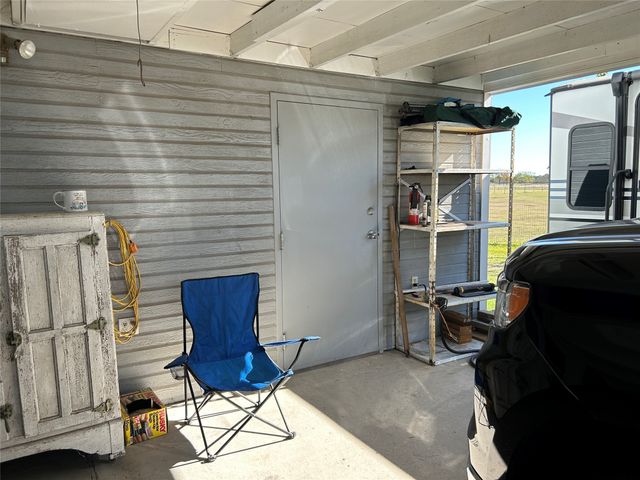 9885 Silver Creek Drive, Scurry, TX 75158