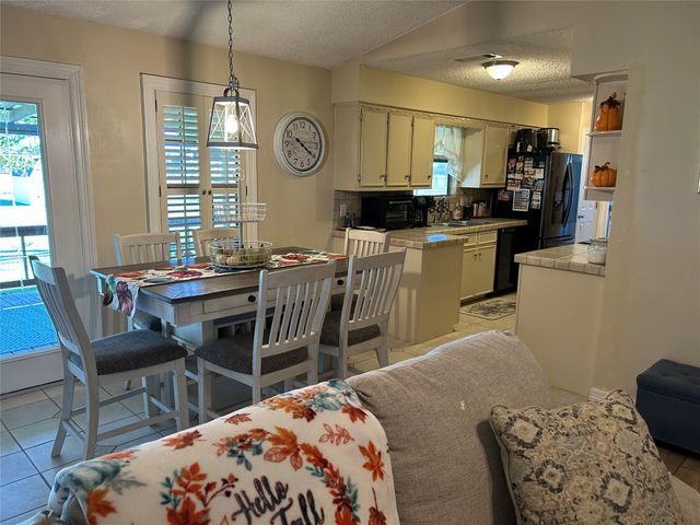 9885 Silver Creek Drive, Scurry, TX 75158